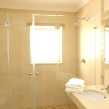 Vila Limoeiro With Sea View Porto De Mos * לאגוּ‏ש